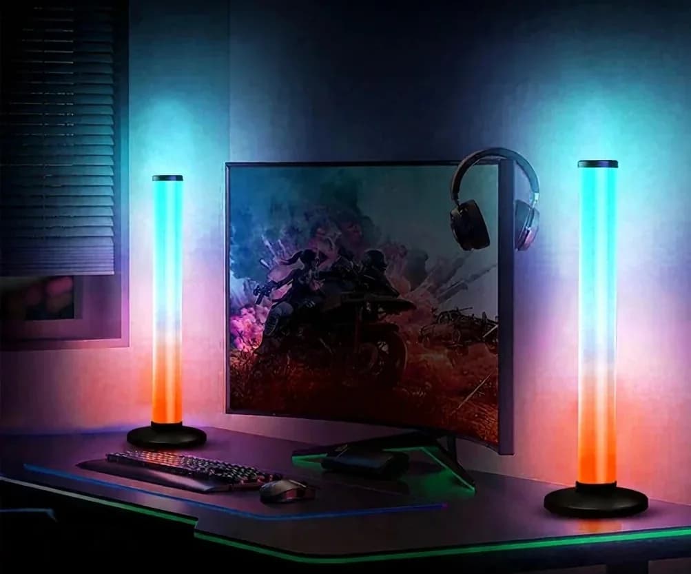 360 fokos RGB hangreaktív asztali lámpa applikáció és távirányító vezérléssel