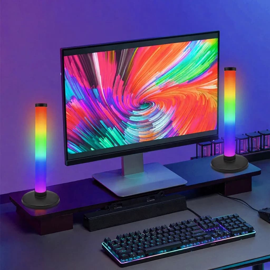 RGB hangulatvilágítás hangszinkronnal és app vezérléssel íróasztalra